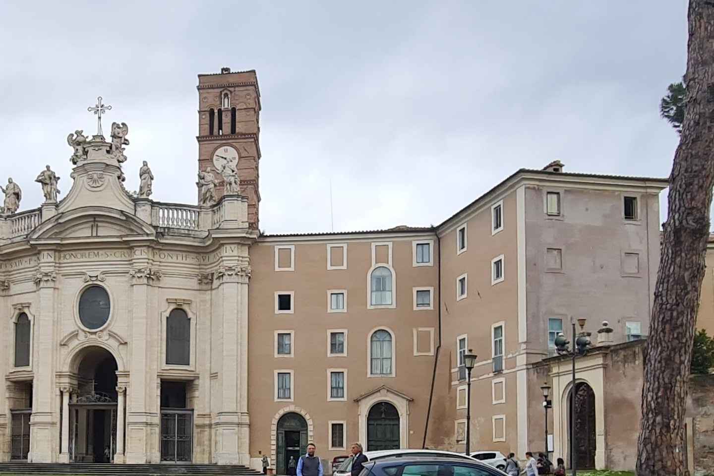 罗马：电动自行车游览七大教堂——信仰与美的朝圣之旅