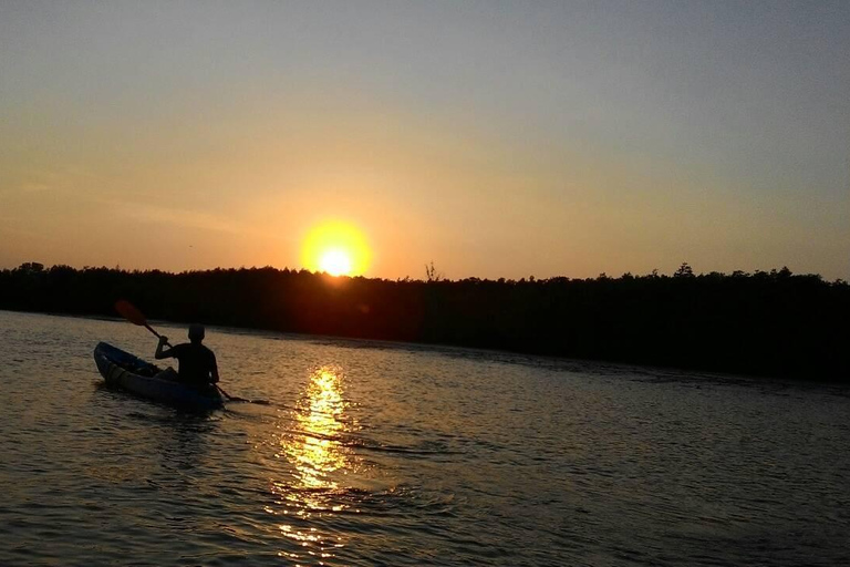 Krabi: Ao Thalane Sunset Kayak adventure (group of 10 max) Ao Thalane : Sunset kayak & BBQ dinner