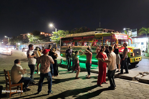Chiva Rumbera Tour with Music, Party, and Fun in Cartagena