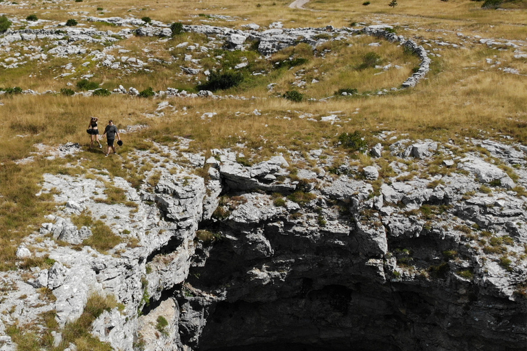 Au départ de Split : Excursion en quad dans le parc naturel de Dinara avec déjeunerVisite guidée sur des quads flambant neufs