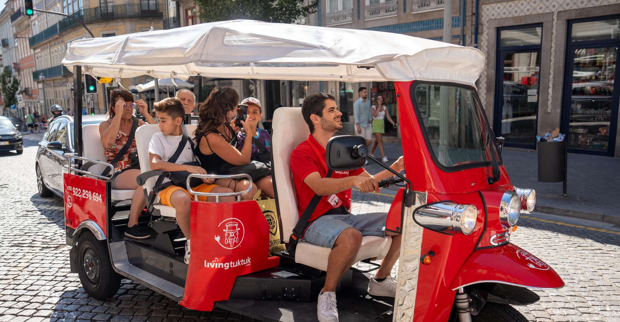 Porto, Guided City Tour by Tuk-Tuk and Douro River Cruise - Housity