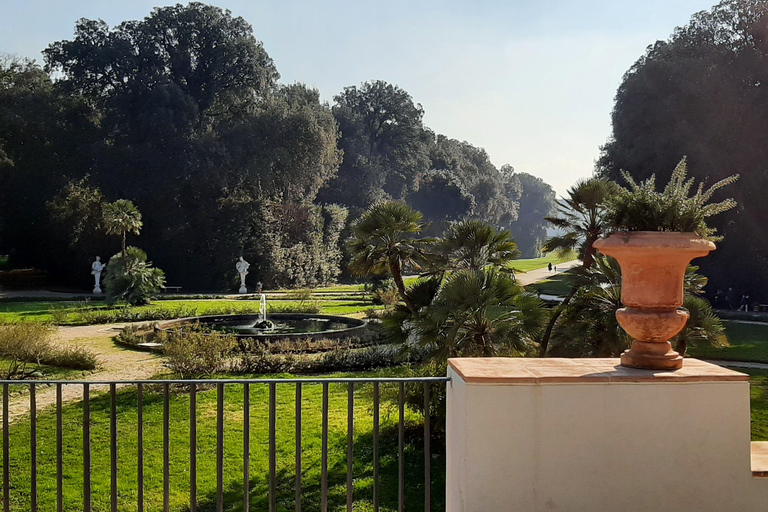 Desde Nápoles: Visita en tren al Palacio Real de CasertaVisita al Palacio Real de Caserta en tren desde Nápoles