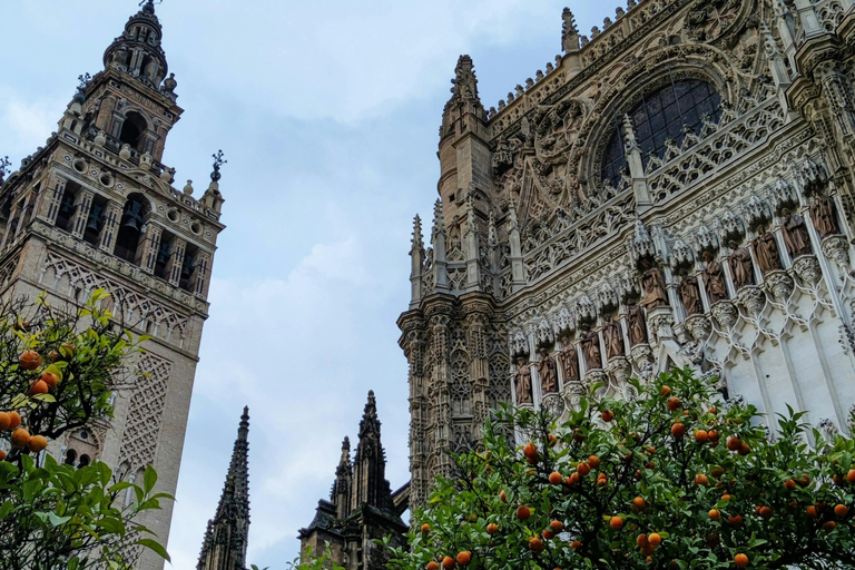 Seville: Cathedral & Giralda Guided Tour with Tickets Spanish Tour