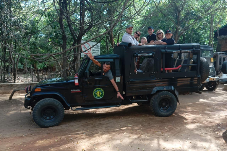 Safari por el Parque Nacional de Minneriya con todo incluido y elección de hotelSafari por el Parque Nacional de Minneriya en régimen de Todo Incluido con elección de hotel