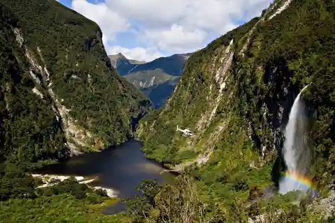 Doubtful Sound: Scenic Flight with 2 Landings
