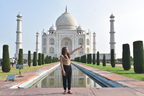From Delhi: Private Taj Mahal & Agra Luxury Tour by Fortuner Tour with Toyota Fortuner and Tour Guide Only