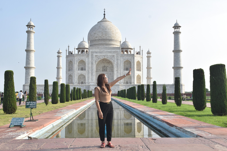 From Delhi: Private Taj Mahal & Agra Luxury Tour by Fortuner Tour with Toyota Fortuner and Tour Guide Only