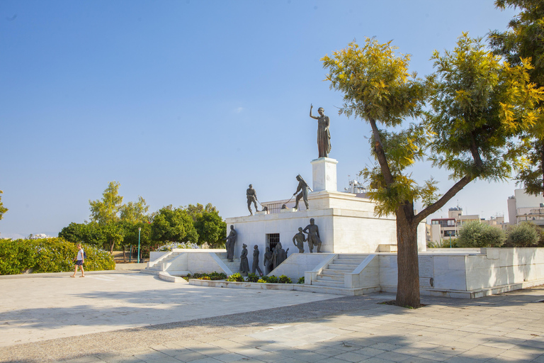 Depuis Paphos : Visite de Nicosie en polonais