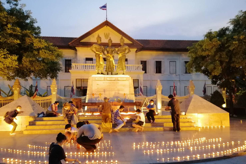 Old Chiangmai city & temples walking tour: (3 hours/1.7 km.)