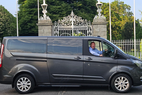 مقبرة نيوجرانج ممر نيوجرانج والمواقع الأيرلندية القديمة.