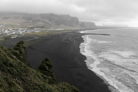 Private South Coast, Glacier &amp; Black Sand Beach Tour