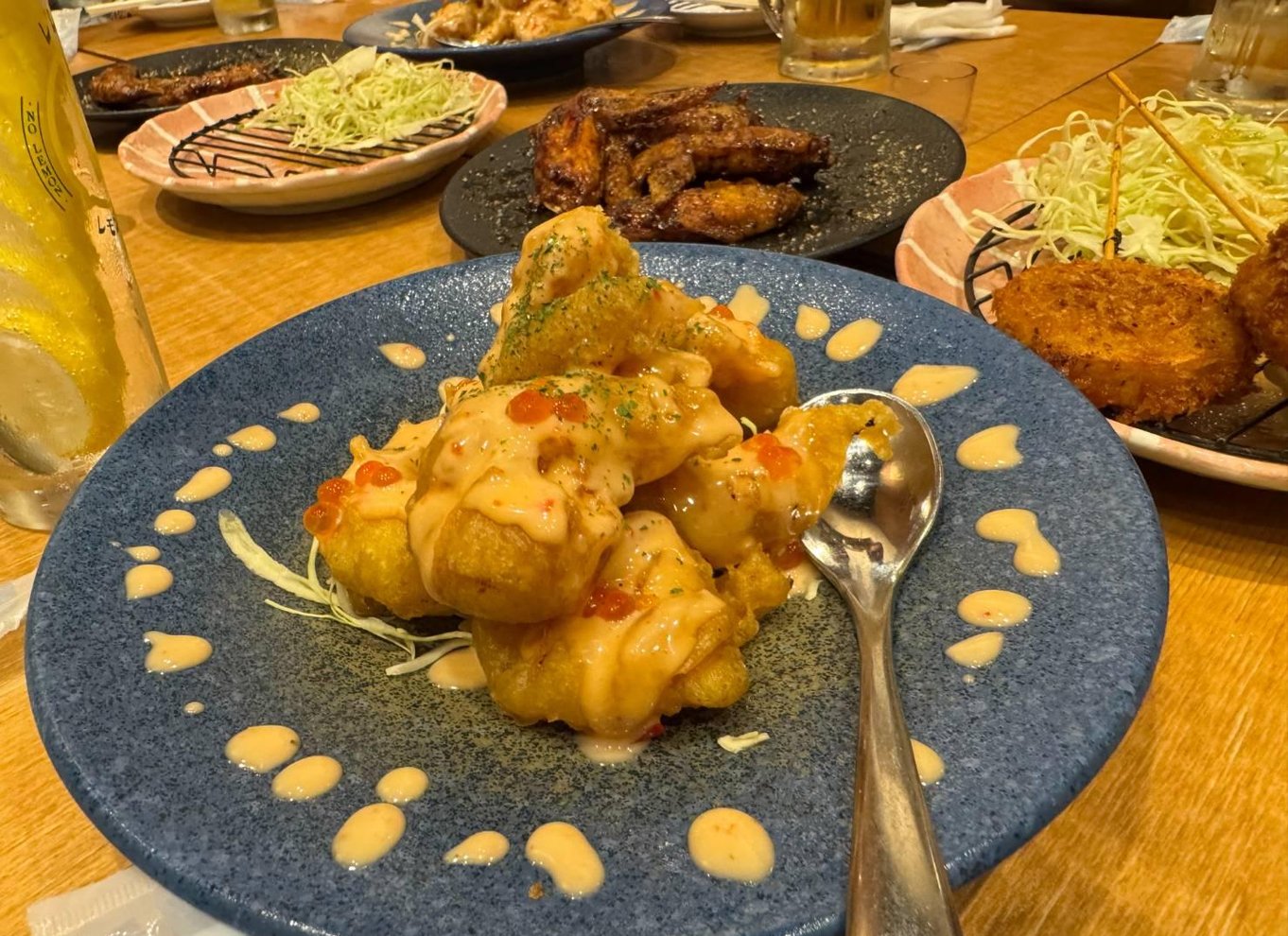 Osaka: Madtur i Shinsekai med 15 retter og 3 drikkevarer