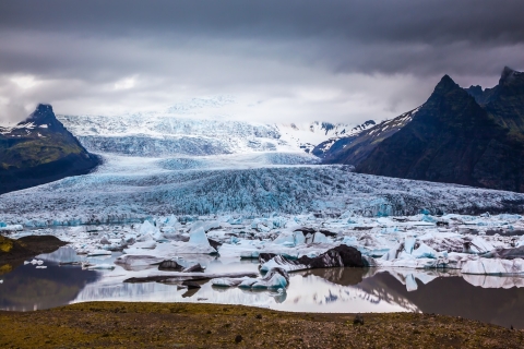 Skaftafell: gletsjer-wandeling met extra kleine groepSkaftafell: gletsjerwandeling met extra kleine groepen