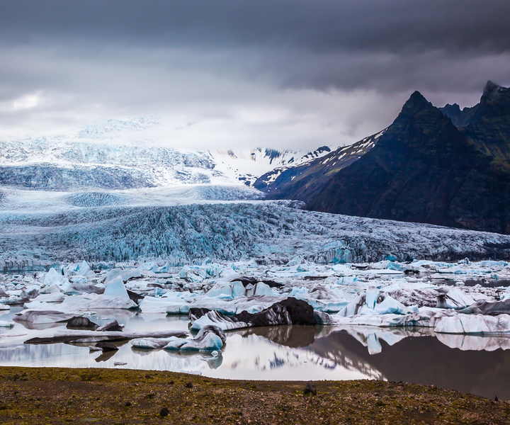 Skaftafell: Extra-Small Group Glacier Hike