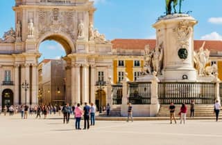 Lissabon: Private Sightseeing-Tuk-Tuk-Tour mit Hotelabholung