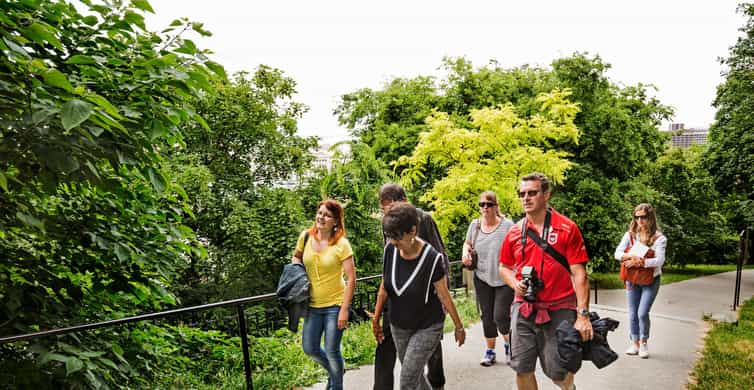 Budapest: Castle District Walk with Entry to Matthias Church photo 15