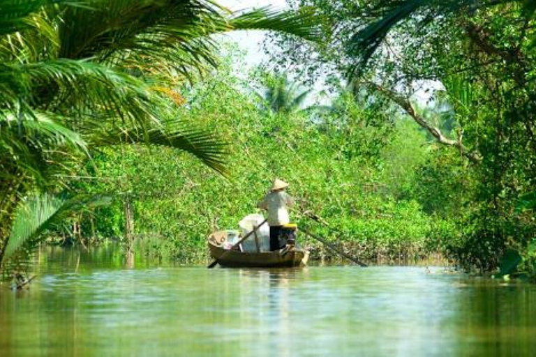 Excursão aos túneis de Cu Chi e ao Delta do Mekong em um dia