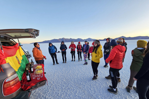 City of La Paz | 3-Day Uyuni Round-Trip Expedition Tour with Spanish-speaking driver