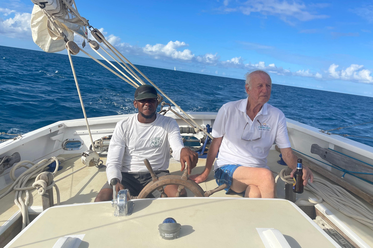 St. Kitts e Nevis: Goletta Alexander Hamilton in barca a vela ...