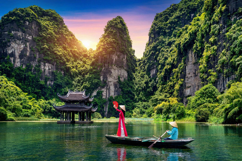 Hanoi: Ninh Binh Am Tien Cave or Trang An, Mua Cave & Hoa Lu Private Tour: Ninh Binh, Hoa Lu, Trang An, Mua Cave, Incense