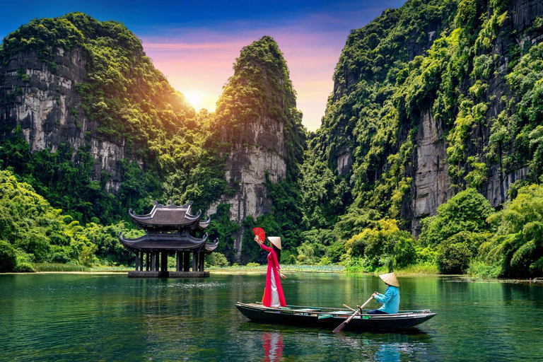 Hanoi: Ninh Binh Am Tien Cave or Trang An, Mua Cave & Hoa Lu Private Tour: Ninh Binh, Hoa Lu, Trang An, Mua Cave, Incense