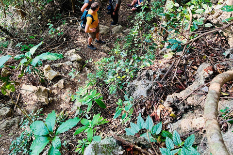2-tägige Ha Long Bay Island Cruise Tour mit einem 3-Sterne-Kreuzfahrtschiff