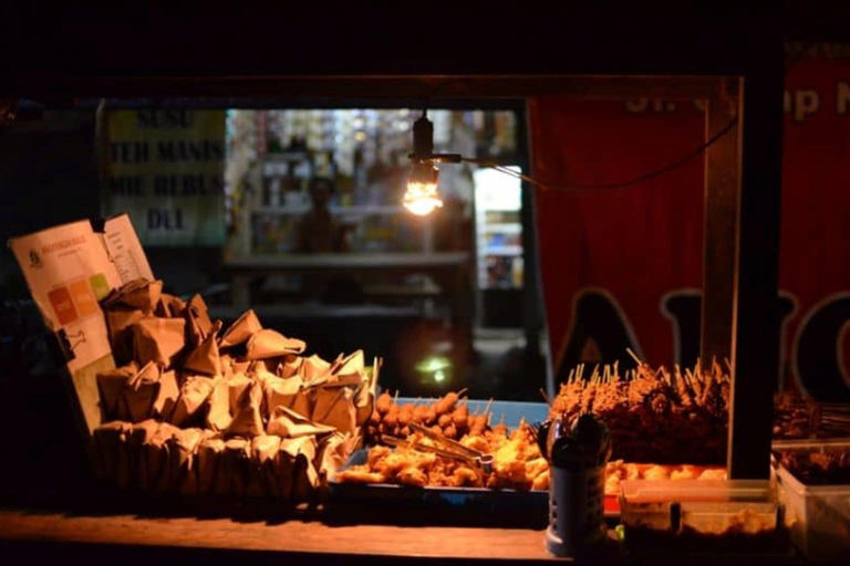 Yogyakarta: Guided City Walk and Food Tour