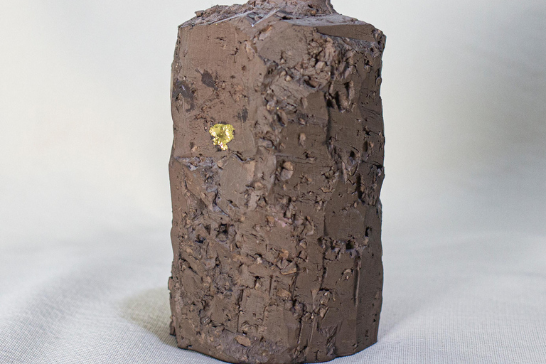 Jabal Lwiebdeh Amman: Japanese Pottery (Kurinuki)