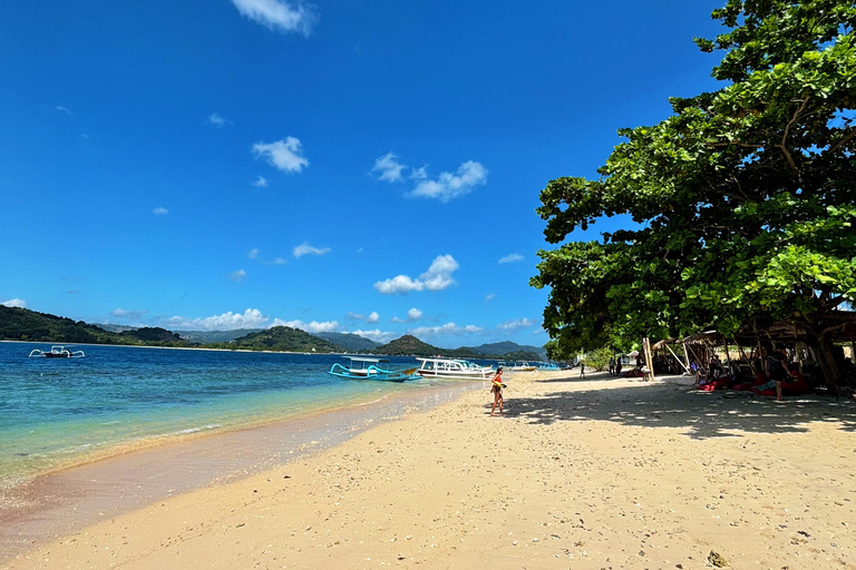 From Lombok: Gili Islands Snorkeling Tour with Hotel Pickup