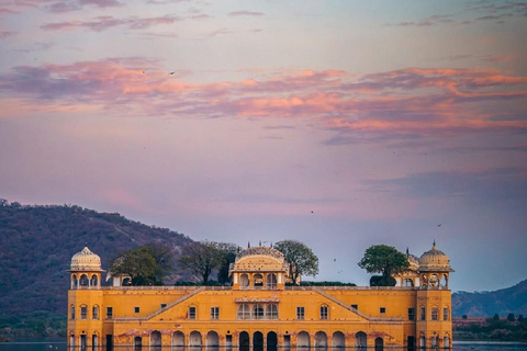 Jaipur's Royal Trio: AC Car, Tuk-Tuk & Guided Cultural Tour Tour by Tuk-Tuk Guide not included