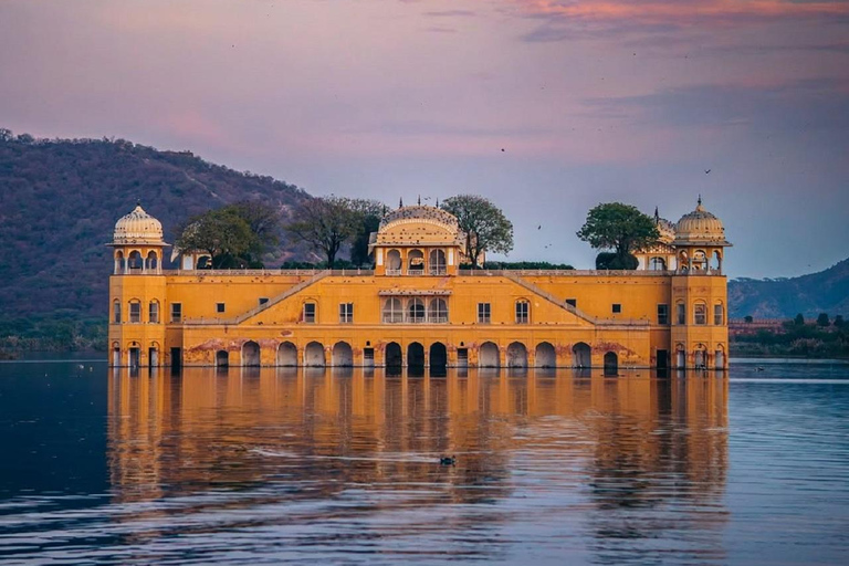 Jaipur's Royal Trio: AC Car, Tuk-Tuk & Guided Cultural Tour Tour by Tuk-Tuk Guide not included