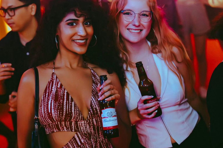 Hanoi Nightlife Bar Crawl: Music, Drinks & Good Vibes