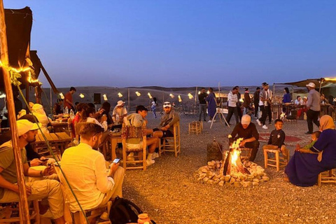 Marrakech: Tour del deserto di Agafay in quad e cena al tramonto