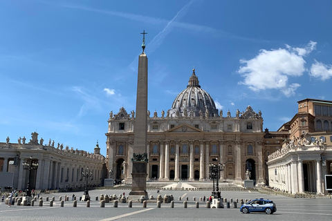 St. Peter's Basilica with the Priority Entrance Tickets Guided tour St. Peter Basilica & Priority Entrance Tickets