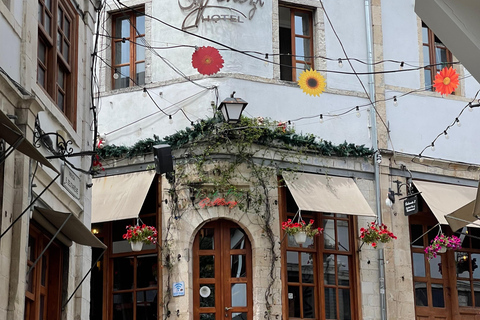 Excursão de um dia a Gjirokastra e Blue Eye saindo de TiranaExcursão de um dia a Gjirokastra e Blue Eye de Tirana