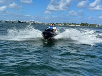 Miami Beach Jetskis + Giro in barca gratis - Hizvo
