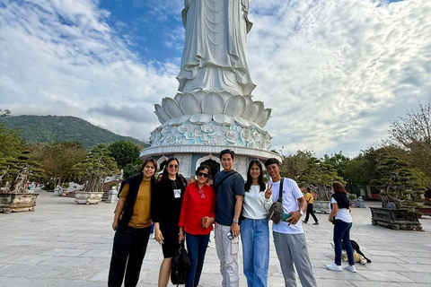 Da Nang: City Sightseeing Tour with Charming Da Nang Show