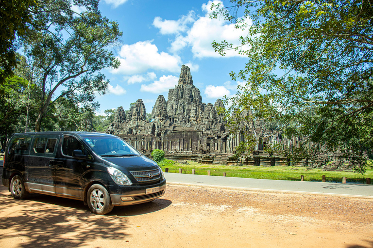 Tour privado guiado - Descubrimiento del Parque Arqueológico de AngkorVisita guiada privada a los Templos de Angkor con almuerzo incluido