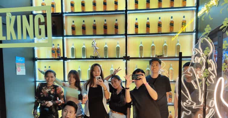 Party Singapore Bespoke Pub Crawl photo 18