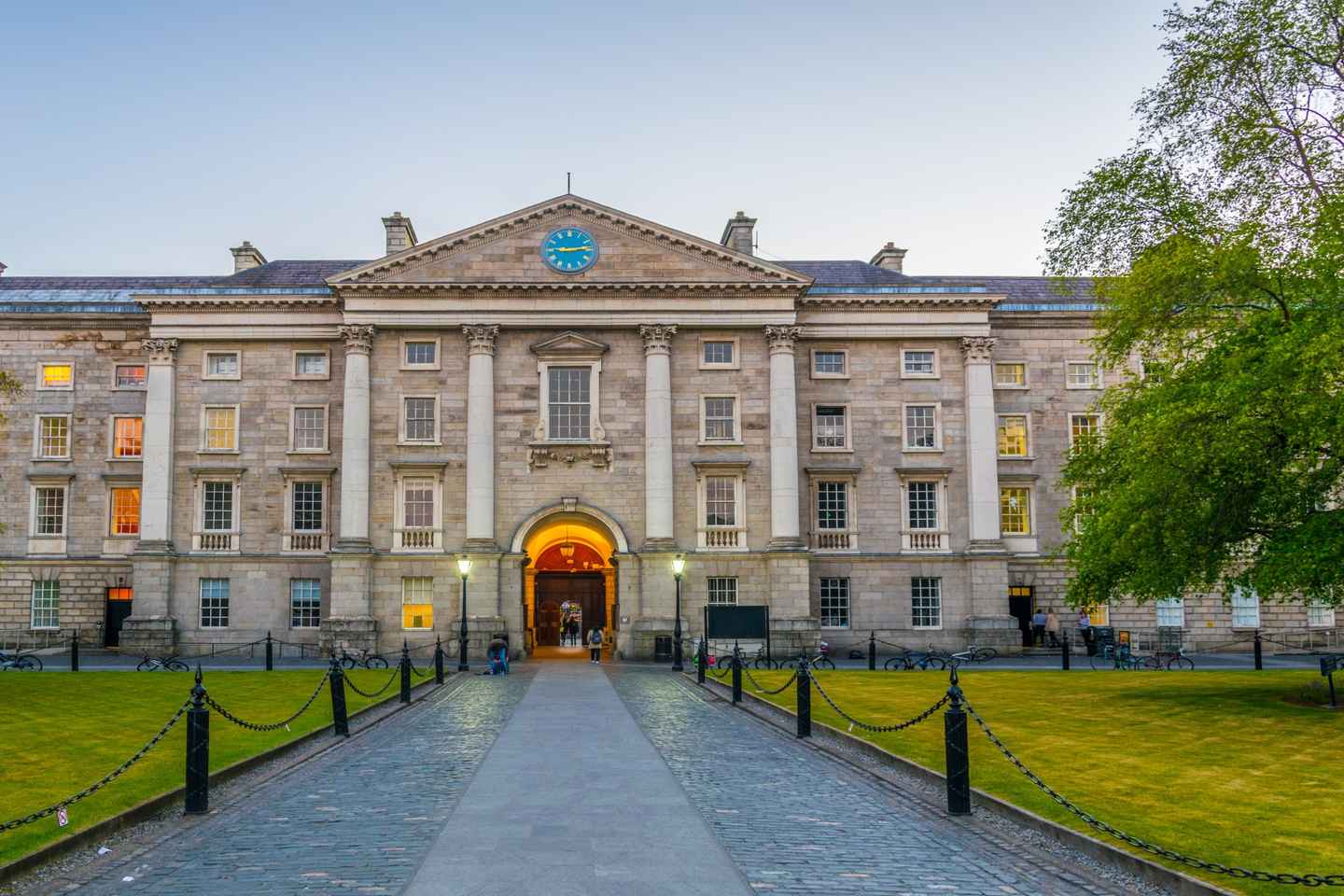 Einkareisla um Dublin með heimsókn í Trinity College & Gamla bókasafnið