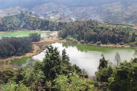 Entdecke das Dieng Plateau Tour von Yogyakarta aus