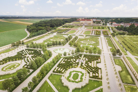 From Vienna: Melk Abbey and Schloss Hof Day Trip