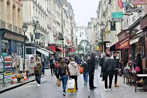 Paris: Den store overgangen! Kronologisk oversikt over Paris!