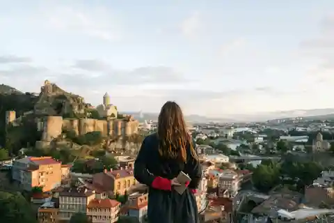 Tbilisi: tour di mezza giornata delle attrazioni principali con degustazioni