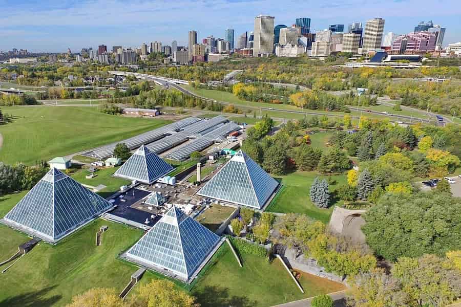 Edmonton: Museen und Muttart Conservatory Tour. Foto: GetYourGuide