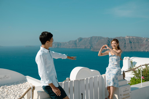 Santorini: Heiratsantrag-Fotoshooting l Privater Eintritt zum Blue Dome1 Stunde - Poposal Photoshoot