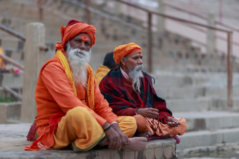 Bootsfahrt bei Sonnenuntergang, Ganga Arti, Street Food, Heritage Walk