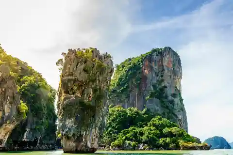 Ko Yao: Premium James Bond Island Trip by Speedboat & Canoe