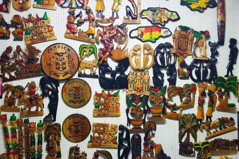 Montego Bay: Shopping and Snack Sampling Tour