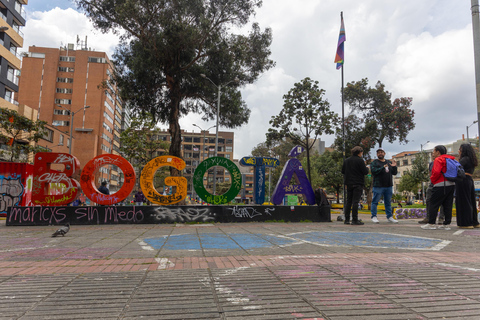 Shared Tour of the Chapinero Neighborhood: Culture, Identity, & Contrasts Spanish Tour